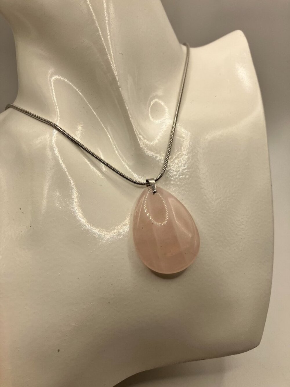 Genuine Quartz Teardrop Pendant 19-inch Stainless Steel Flexible Snake Chain NEW